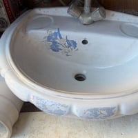 مغسلة • معيبة