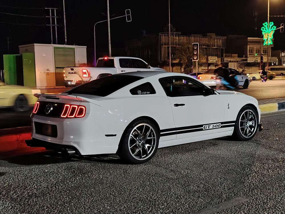 سلام عليكم 
موستنك للبيع
مديل 11
محدثه 14 شلبي
يعني زوج جاملغات وبنيد 
تحديث
او بيهه باب صبغ
دواخل كاربون فايبر
عليهه دركه 
محرك 6
مكان كربلاء 
رقم كربلاء بسمي
السعر 99 وبيهه مجال
***********
