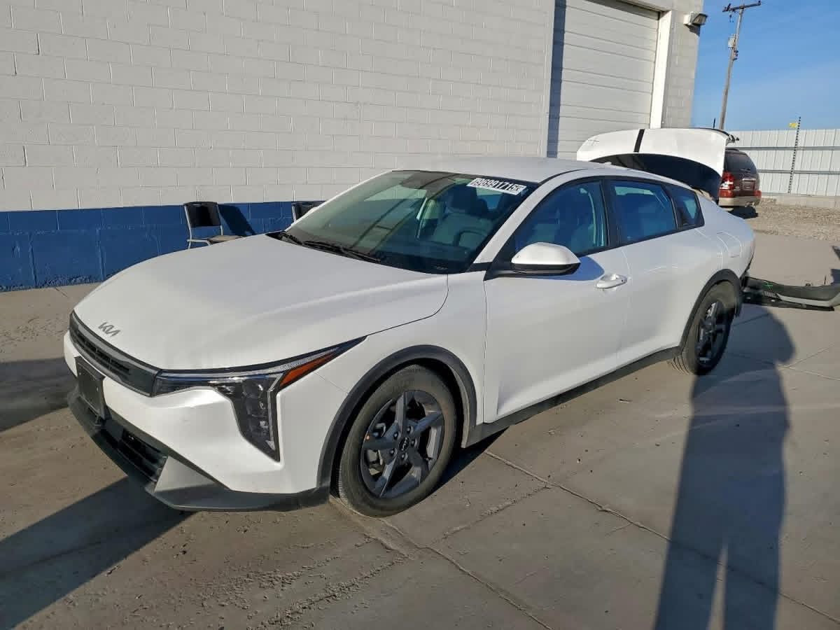 مزاد الإثنين 29-12-2025 
نوع السيارة : KIA K4 LX 2025
📌يمكن ادخالها على كتاب ذوي الشهداء📌
عداد المسافة : 12636 mi  
حجم المحرك: 4 سلندر 2.0
ناقل الحركة : اوتوماتك
الضرر كما موضح بالصور
✅للمزايدة على السيارة الموجودة في المنشور يرجى الحضور الى مكتب الجزيرة في الساعة الخامسة عصرا.
عنوان المكتب : موصل - الفيصلية -قرب مديرية المرور 
أو الاتصال على الارقام التالية👇👇👇
       ***********  ........  ***********  
       ***********  ........  ***********
الفرع  الثاني:
 جنوب الموصل معرض الحاج خالد اللجي: ***********
