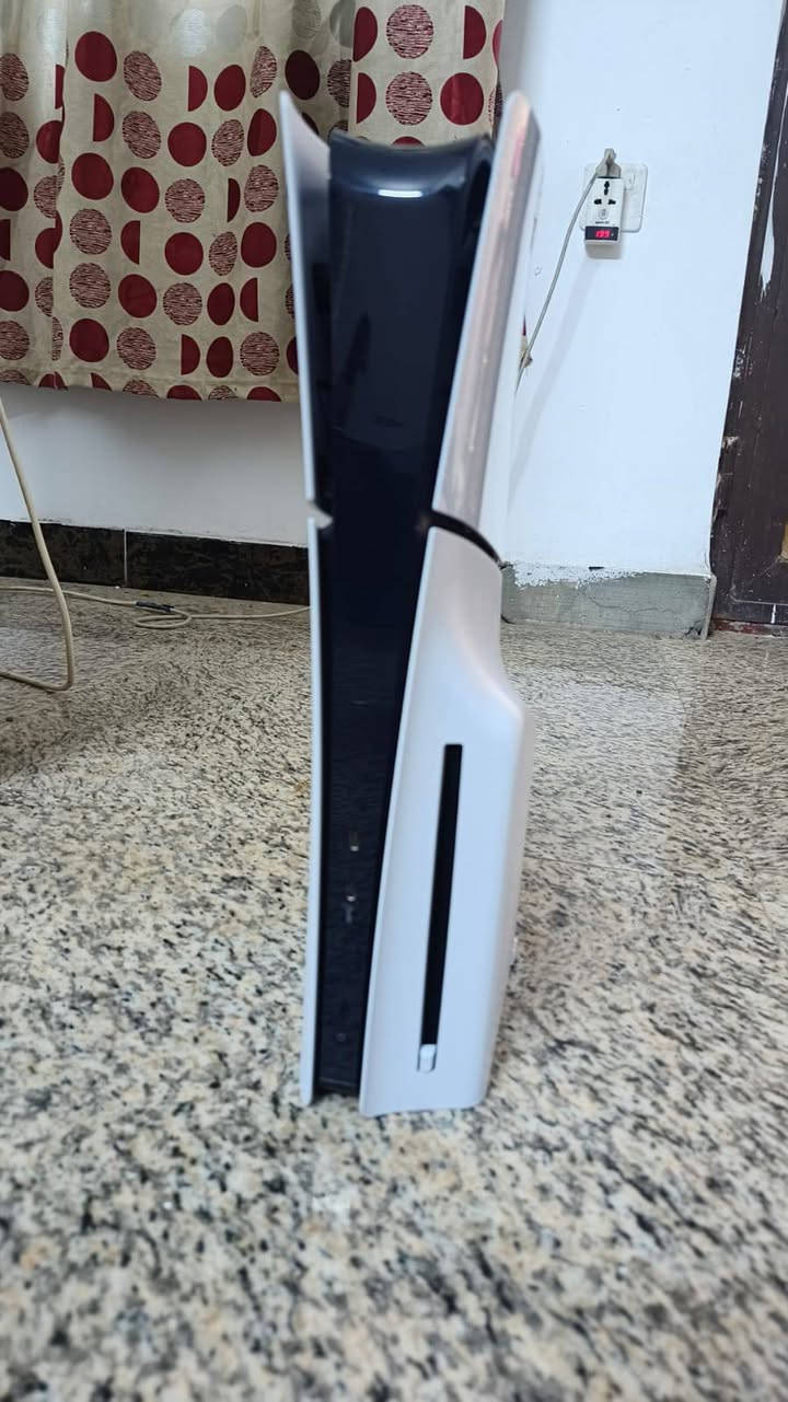 للبيع عنواني بغداد اي استفسار هذا رقمي ***********
