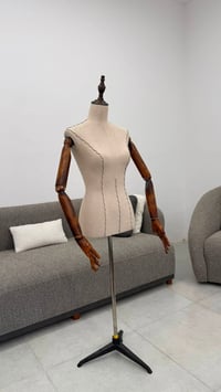 ملكانه مستعمله نضيفه بيهه صبع مكسور بسس السعر 60 الف 07721253228