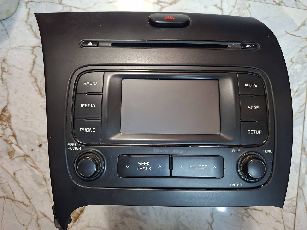 سلام عليكم عدي مسجل ابلادي مال فول شاشه لمس سيراتو  للبيع  جديد السعر ٧٠ الف ***********
