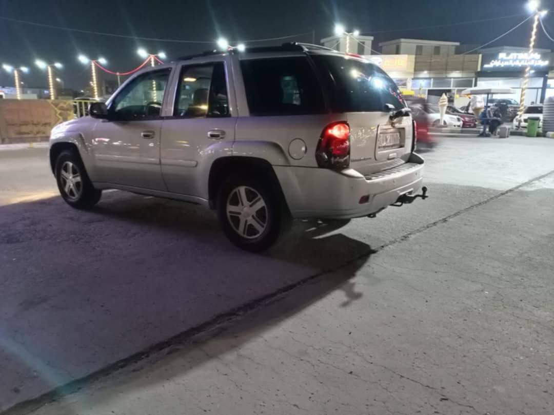 بلايزر تاهوموديل2007مكفولة من محرك وكيروحدادية اللون سلفري وطخم تاير مع منظومة غاز سنويته تنتهي 2028الرقم شمالي انكليزي دهوك السيارة عندي في بصرة /قرنةالتواصل على رقم الهاتف*********** عندي وكالة بها السعر 117$ وبيه مجال
