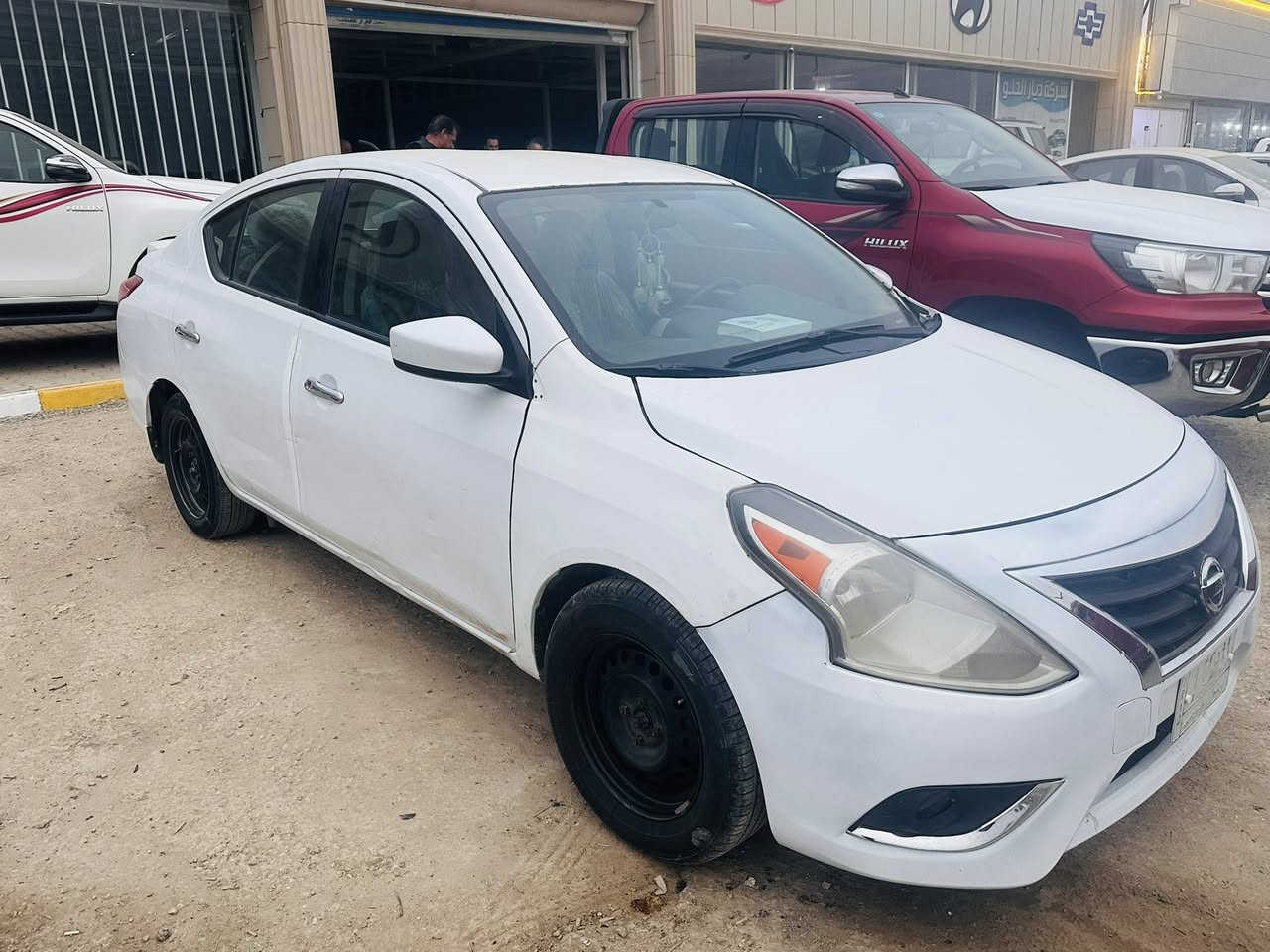 سني فيرسا موديل 2015
وارد امريكي تبريد تدفئة 
رقم واسط تحويل ثاني يوم 
مكاني واسط 
***********
السعر75وبيهة مجال
