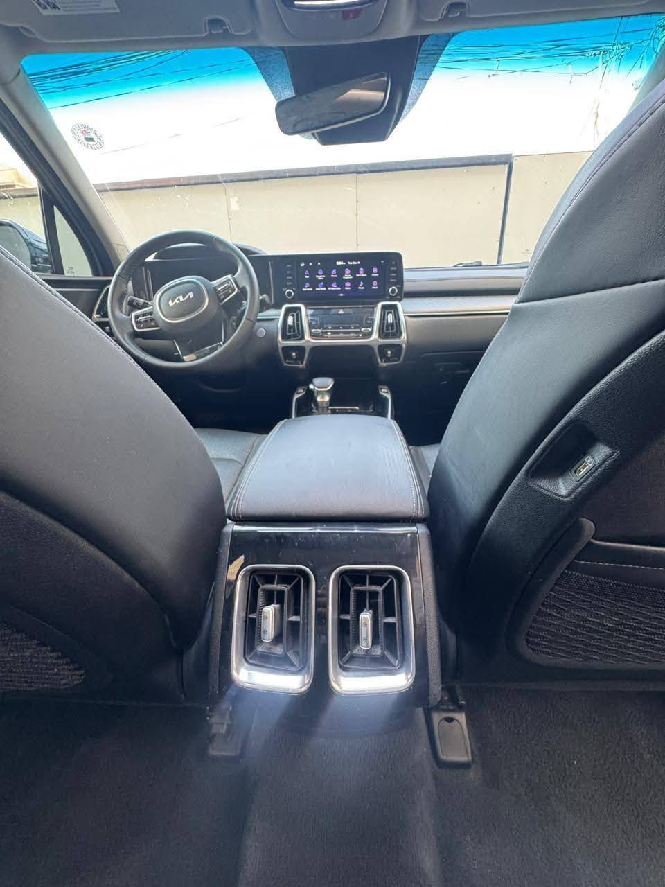 سورنتو 2023  SX قماره بانوراما 
فول فول مواصفات 
للبيع بدون مراوس 
وارد امريكي دخول جديد 
مرقم اربيل ( تريد وكاله او سنويه بأسمك ) 
محرك 2500 تيربو 

كشنات جلد تدفئه 
كشنات اماميه وخلفيه كهرباء 
7 راكب 
كشنات خلفيه منفصل vip
عدادات دجتل
شاحن واير لس 
رادارات عدد 4 
حساسات وكامره خلفيه 
بك لايت LED 
لايت 3 عدسات زنون LED 
ويل 20 بلاك 
قياده ذاتيه 
تحديد مسار 
مودات قياده عدد 4
صندوق كهرباء يفتح عند الاقتراب 
اناره ترحيب عند الاقتراب 
سايد بريك بصمه 
تشغيل عن بعد 
اشاره بالمرايه 
تبريد شاشه 
صور الحادث مرفقه بالمنشور وبيهه اربع قطع كلير من امريكا سياره احلى من الصور اي نقص ما بيهه 
مكان السياره بغداد الرستمية
السعر 250$
رقم صاحب سيارة ***********
