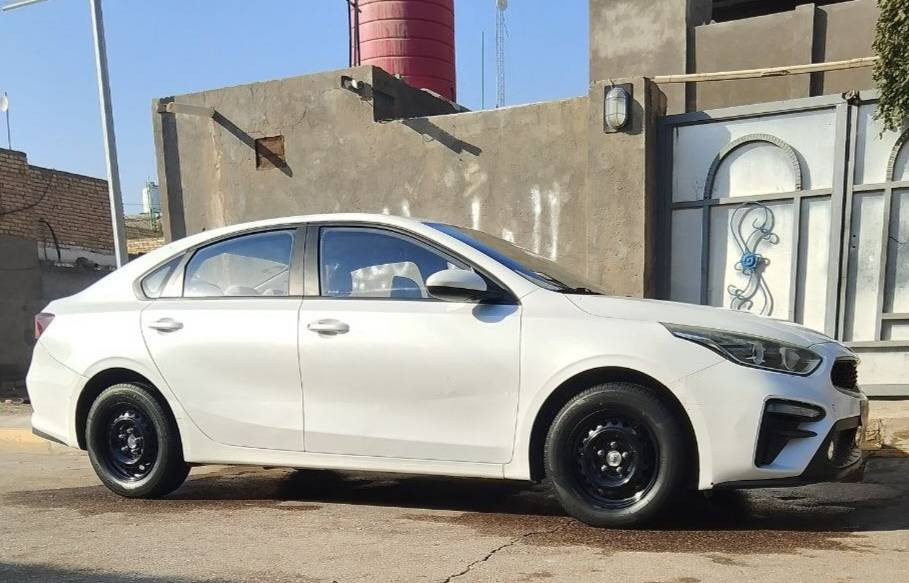 سلام عليكم
سيراتو 19 خليجي مكفولة من الفتح والتبديل والصبغ بيهة بارد قليل ماشية 125 
محرك 1600 كيرAT المرغوب
سياره جاهزة تبريد تدفئه كهربائيات كلهه شغاله حدادية كير محرك بل كارتون حساسات خلفية كامرة تحكم ستير  تخم تاير داخل لونين السيارة نضيفة بمعنى الكلمه رقم اربيل شرط التحول 
مكاني ناصرية  السعر خاص
وهاذة رقمي ***********
