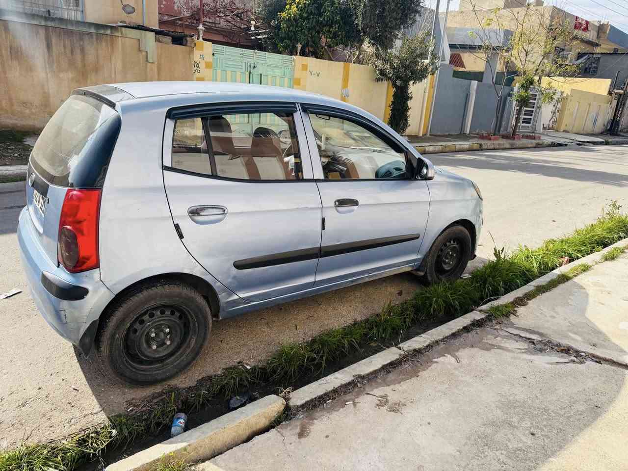 السلام عليكم
كيا بيكانتو سمائي
موديل 2010 
كير محرك جدد 
كير اوتوماتيك 

طخم امامي وخلفي نظاف 
رقم اربيل مسطرة 
كابون بانزين 
تايرات جدد 
تبريد تدفئه شغال 
صبغ جاملغ امامي بدون معجون 
وبيها ملاحظات بسيطة ع بارد 
سيارة جاهزة من كل النواحي 
السعر 63 
وبيها مجال للطيبين 
***********
***********
خاص مااجاوب اعتذر وواتساب هم اعتذر
