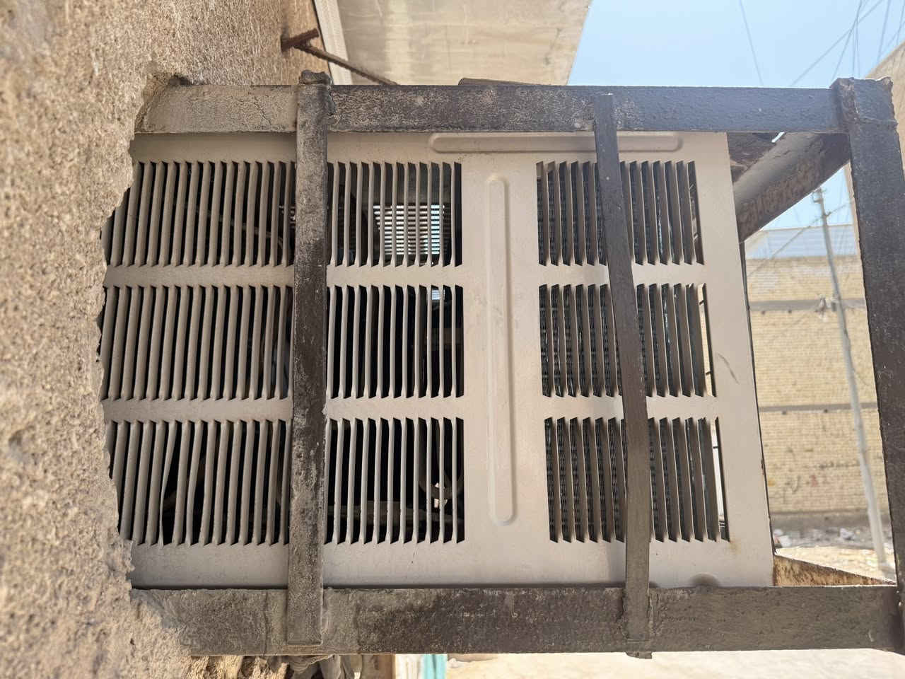 ‏سلام عليكم مكيف للبيع مشتغل الموسم واحد بعد جديد كل شي يشتغل فيه السعر 300 وبي مجال يشتري  تفضل خاص


**إذا كنت صاحب هذا الإعلان وتريد حذفه لأي سبب، رجاءا أرسل رسالة إلى الدعم الفني**