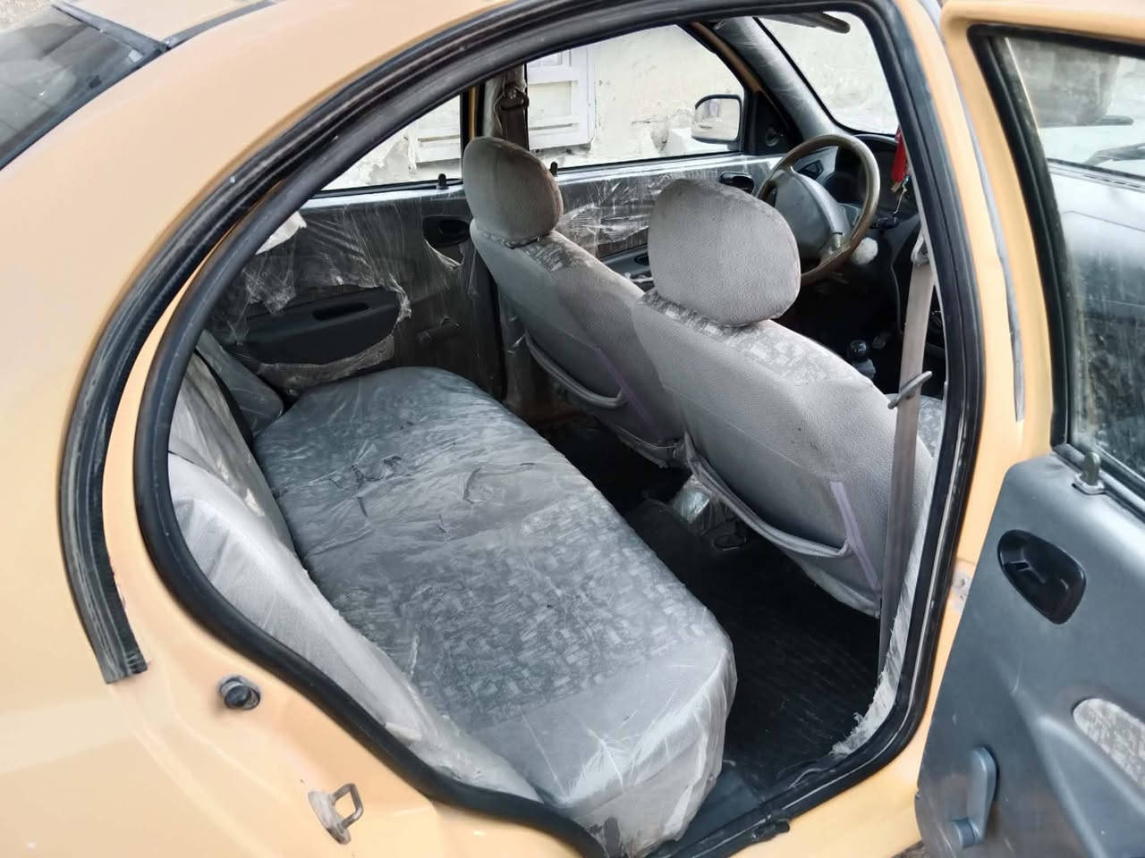 سياره طيبه موديل 16 رقم واسط انكليزي تخم تاير جاهزه سنويه لل29 بأسمي مكاني كوت زين القوس سعره 41 وبيه مجال حق الجيه للاستفسار الاتصال على الرقم ***********
