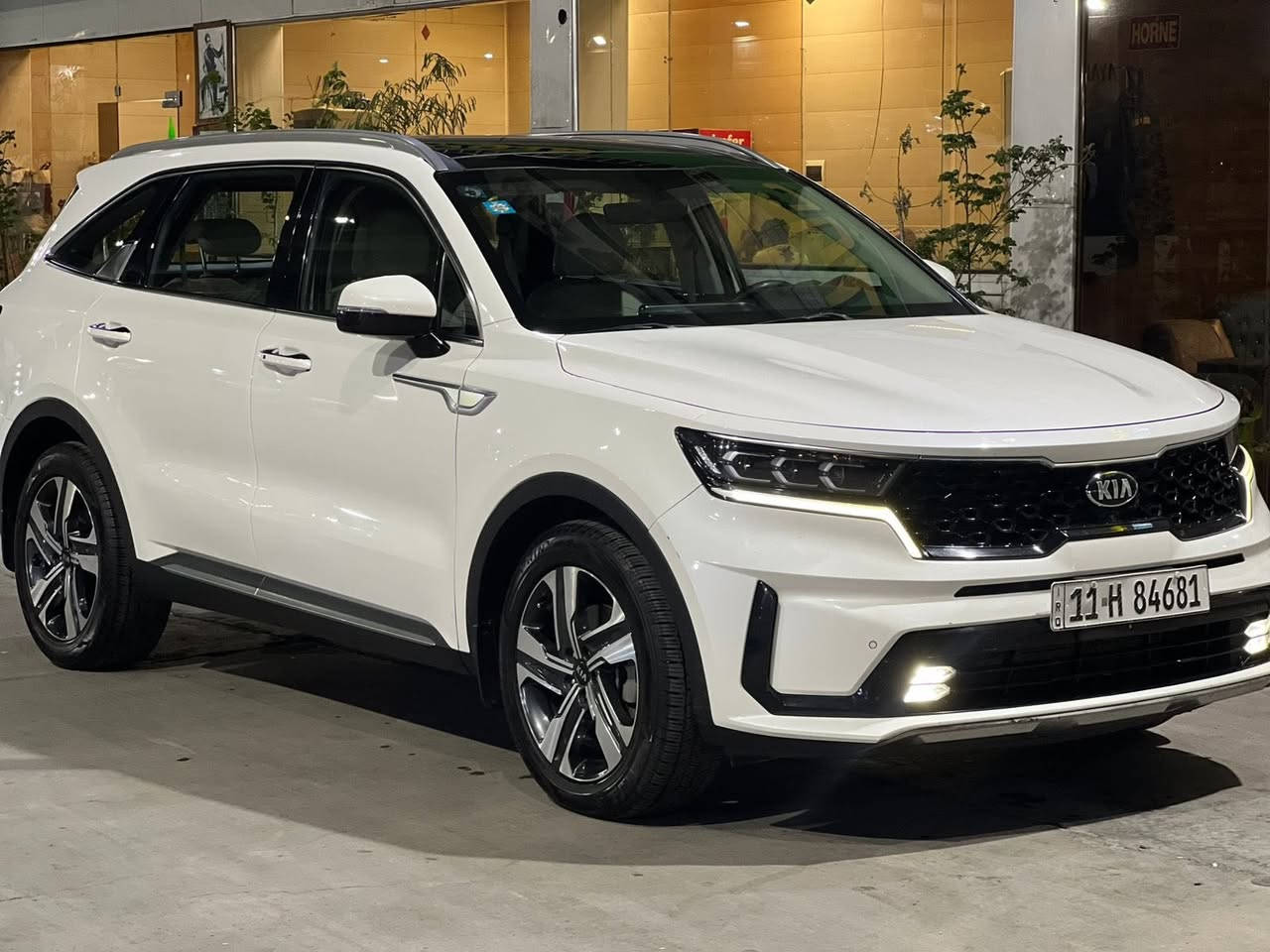 سورينتو خليجي 2021
مواصفات

بانوراما

كشنات جلد 

حساسات 

لون ابيض

سبعة راكب 

ستة سلندر V6

ماشيه 100 الف كم 

بيها بارد بابين عكس السائق موضحات بالصورة ورصعة بالبنيد

سيارة ما تشكي من شي 

سعرها 24,800$ //// 248 ورقة

مكاني بغداد
***********
