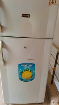 ثلاجة كونكورد الاصلي حجم 18قدم ماطور وغاز الشركة السعر 270الف وبي مجال...