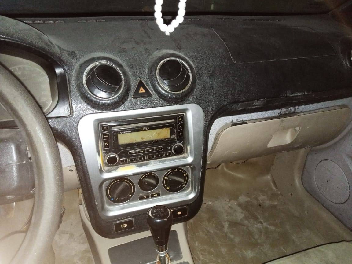 السلام عليكم اخوان جيلي سي كي شرط المداور عليهه هيئه 300 باسم نسيبي للبيع او المراوس تبريد ثلج مكينه وكير زينات حداديه تعبانه مكان السياره كربلاء الشبانات السعر مناسب جدا اتصل وبيك خير وتدلل ***********
