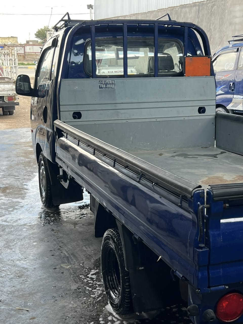 السلام عليكم البيع دمعه موديل 2008  مكينه مسكر بم ونوزل 
كير ومكينه مكفولات 

رقم بغداد سياره حلوه سعر )(84) $ وبيه مجال مكان بغداد 
رقم الهاتف ***********
