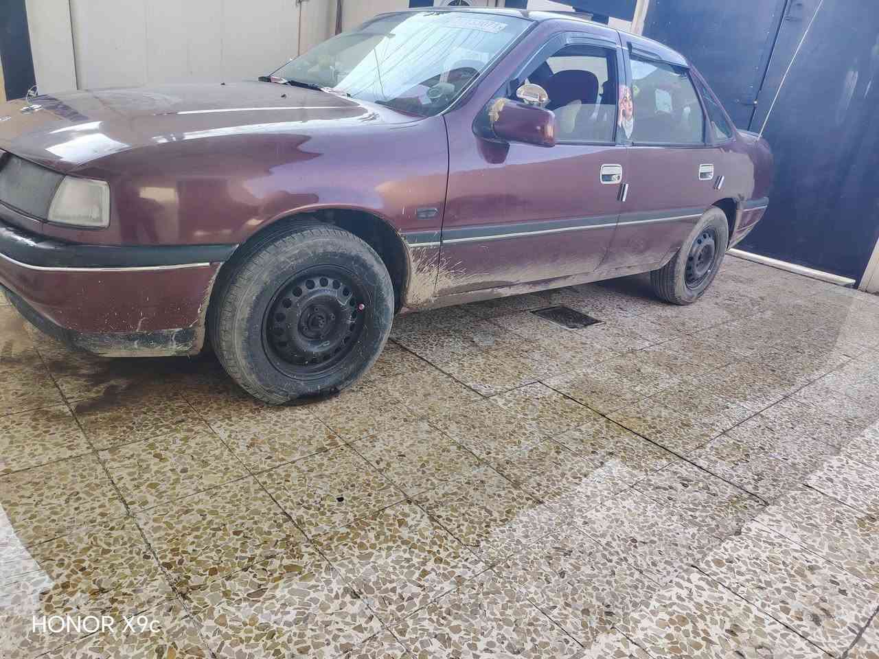 السلام عليكم اوبل فيكترا موديل 93 الحجم 18 جير محرك شرط الدواير انطيك وكاله تريد  تريد تصلحن ما تصلحن تبغى يمك ثانويه خضراء الرقم نين السياره مكانها نينوى جنب الايمن السعر 48 مقفوله من الطخه صبغ جماليه معجون تلقيطات بها مجال شيء قليل الرقم ***********
