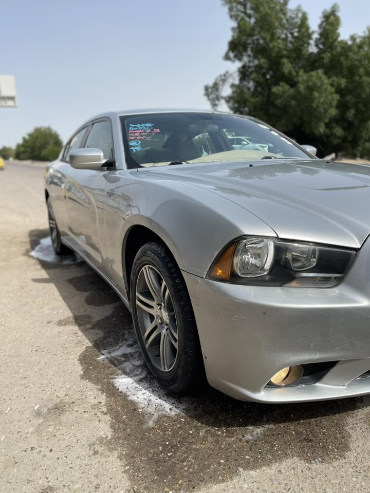 السلام عليكم
جارجر خليجيه كفاله من الكص والضربه

موديل 2013 

ادوووووات ادوات 

مكينه 3600 

للبيع فقط 

للاستفسار***********
