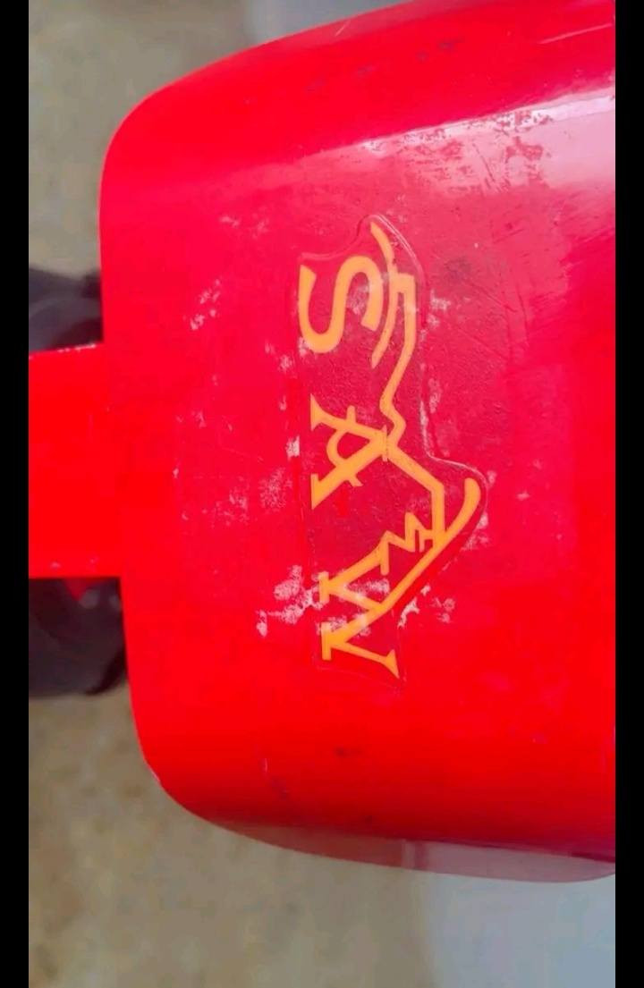 دراجه شحن للبيع نضيفه كلشش والله قبل شهرين نزلتها من الخان دراجه (اربع باتري)(25انبير)تحتوي الدراجه على (شاحنه)دراجه كلشي مامبيه وعلي دراجه ناشطه وسرعته 60حقيقي دراجه سعرها 325وبيها مجال هواي بيها مجال دراجه اربعطعش من شركت ساو احمر نضيفه دراجه كدامك بل صور مكاني نجف الاشرف كوفه علوه الفحل يم جسر الامام علي (ع)


**إذا كنت صاحب هذا الإعلان وتريد حذفه لأي سبب، رجاءا أرسل رسالة إلى الدعم الفني**