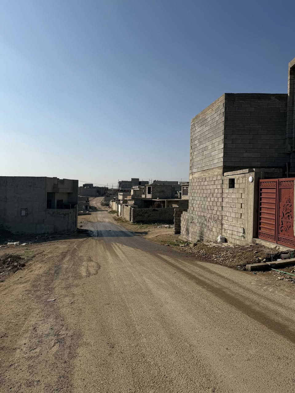 هيكل. للبيع.
الملايين الثانيه. 

مجمع الاعظميه جمعية الزراعه 

مساحة 100 متر طابق واحد 

غرفة نوم هول استقبال مطبخ 

سعر الهيكل 26 مليون. 

للاستفسار اكثر 

***********
