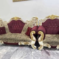 تخم قنفات • ١٠ مقاعد • نظيف