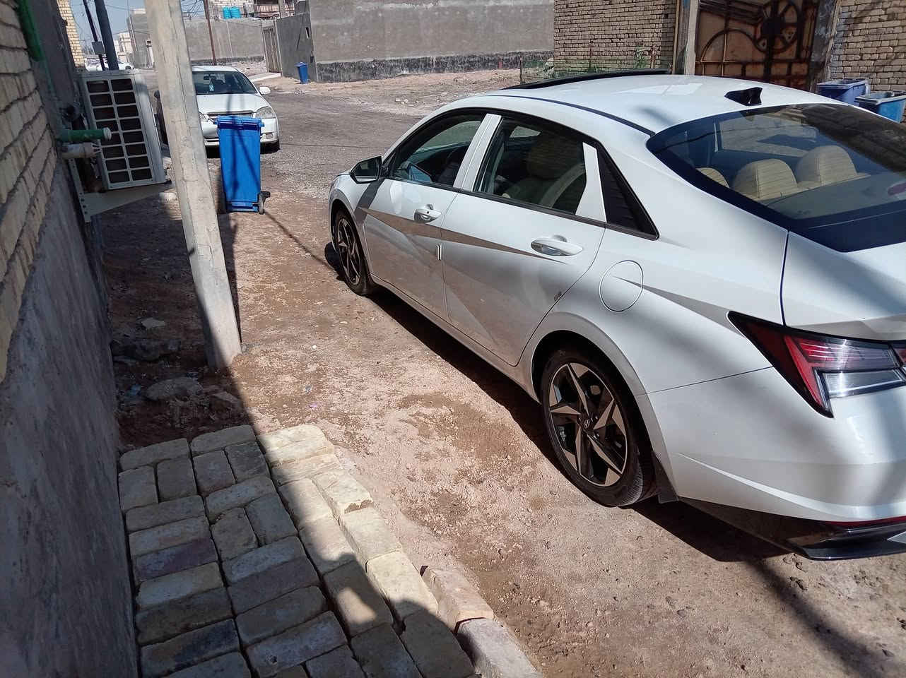 سلاام عليكم من رخصت الدمن 👇 النترا مديل 2021 اربيل بسم شركه السيارة كفالة عامه ماعده بارد بجاملق الخالفي صفحت العبري السياره ماشيه 71الف مكينه الفين  جاهزه على اخر حبايه ☝️ السعر 164 وبيه) شويه مجال(مكاني البصره  @ مامتواجد بل فيس) الرقم بي واسام وتصال *********** اتصل وانه خادم الشراي
