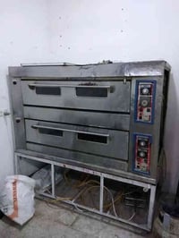عدة فرن كهربائي كاملة للبيع فرن طبقتين مع عجانة  مع عرباين ٢ وشروح وعا...