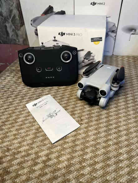 Dji mini 3 pro سنكل 
قطعه فول نضافه بطاريه وحده جوستك عادي مكاني مدينه الصدر توصيل موجود فقط بتحويل عربون لمعرفه السعر والتفاصيل *********** ومن تراسلني حدد الموديل الي تريده مو تدزلي بس الدرون بيش يرحم رالديكم تحياتي للجميع
