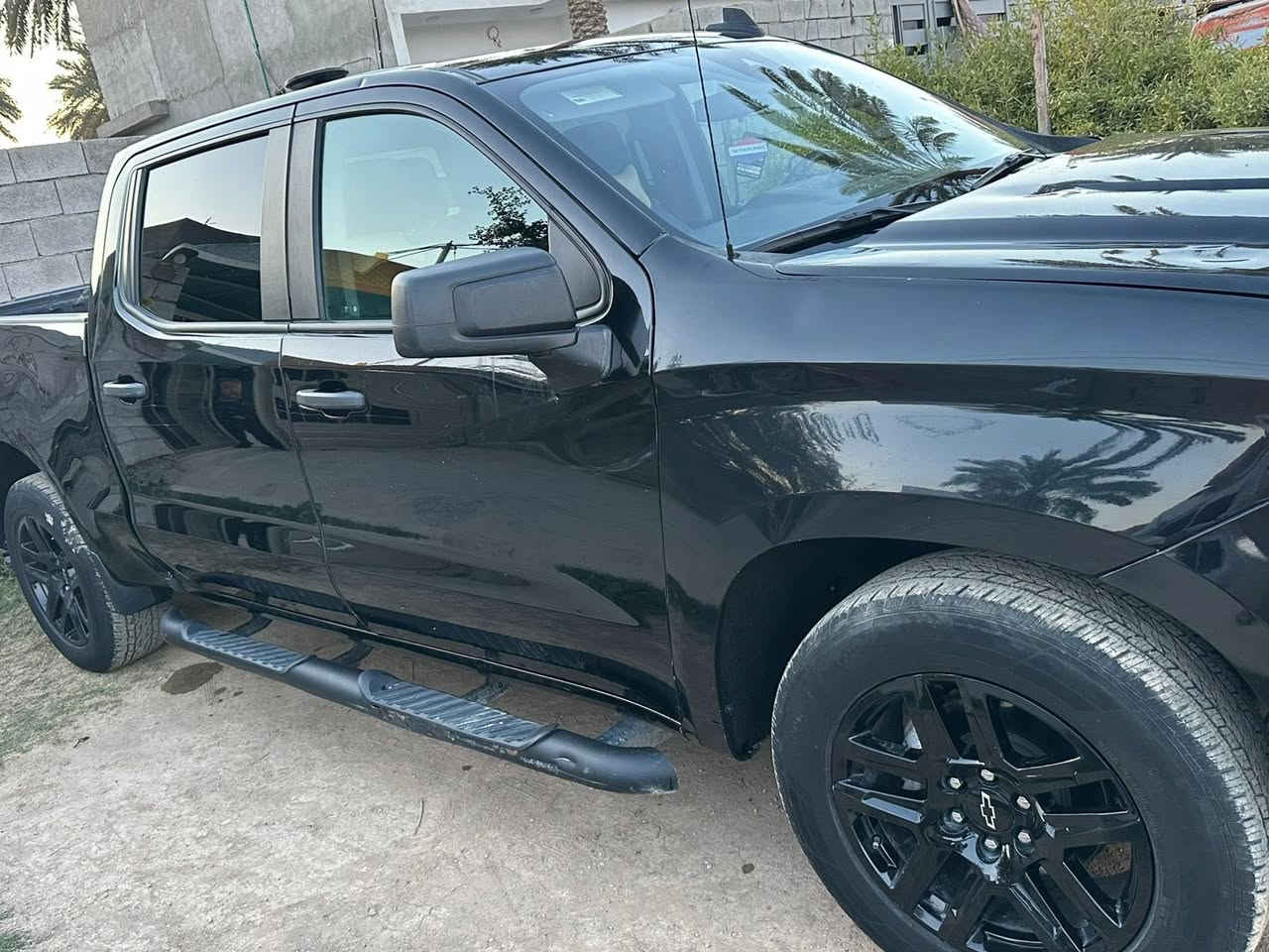 سلفرادو موديل ٢٠٢٣ باب طويل بدي قصير ماشيه ١٩ مايل فور ويل ٤ سلندر ٢٧٠٠ توين تيربو الاستفسار واتساب :***********
