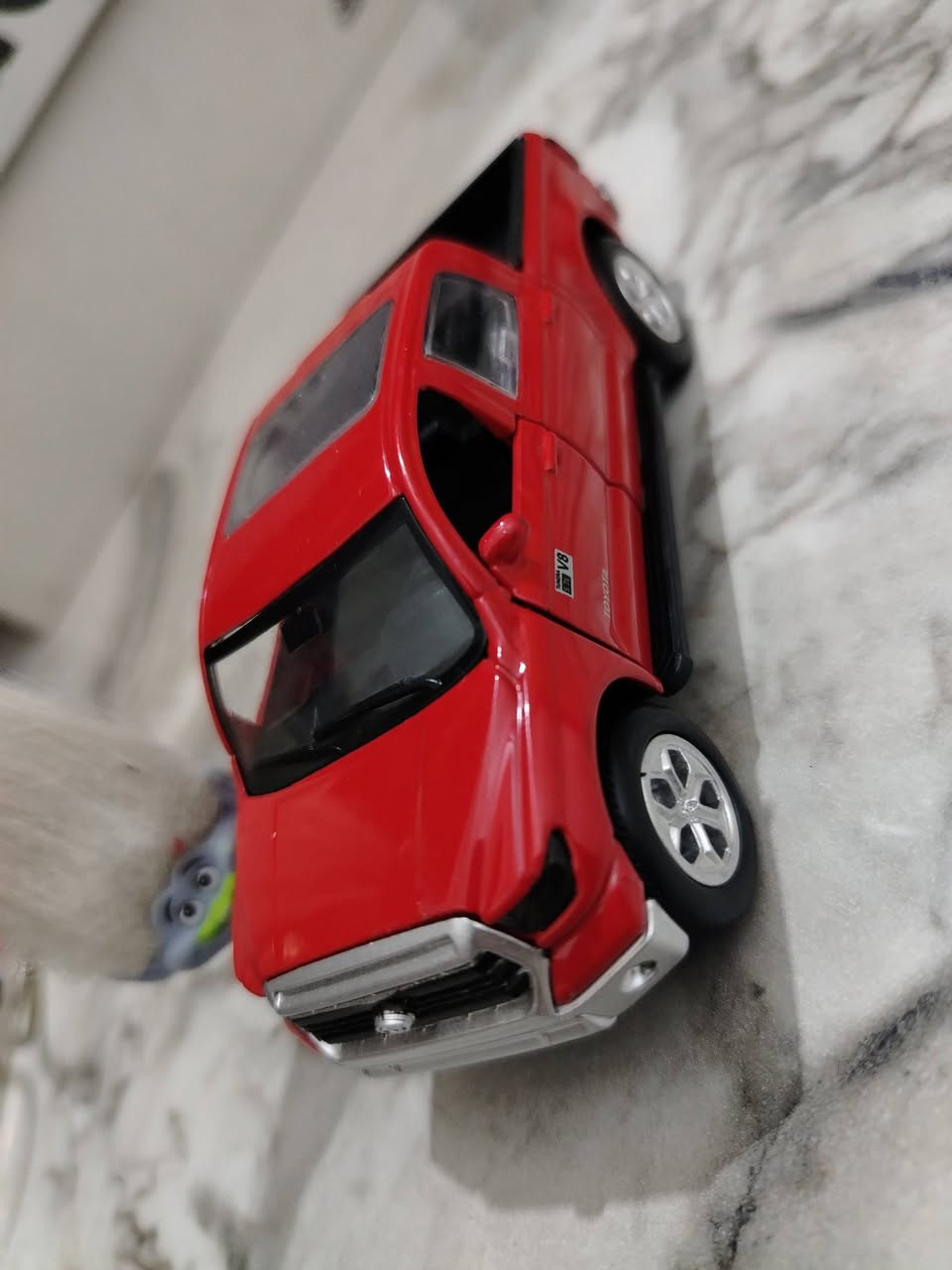 حديد كلاسك تفاصيل راقية حجمها ١٣سم كف الايد تقريبا تتفتح ابواب اكو كم موديل يشتغل هورن ولايت سعر القطعه ٥


**إذا كنت صاحب هذا الإعلان وتريد حذفه لأي سبب، رجاءا أرسل رسالة إلى الدعم الفني**