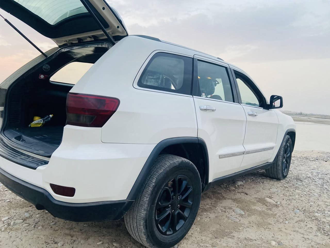 السَلٱمٌ عـَلـْيگمّ-ۈرحـْمّـٌة ٱللـّہ ﯙبُرگـّاتہ

جيب لاريدو 2011 

امريكي كلين مكفولة خدوش بسيطه 

رقم بغداد بأسمي سنوية ل30 

سياره جاهز م̷ـــِْن كلشي

شاشه تحكم ابواب

 كير مكينه 

تخم تاير

حدادية

سعر 175 وبيها مجال بيع او مراوس حسب القناعه 

ديالى _جلولاء ***********
