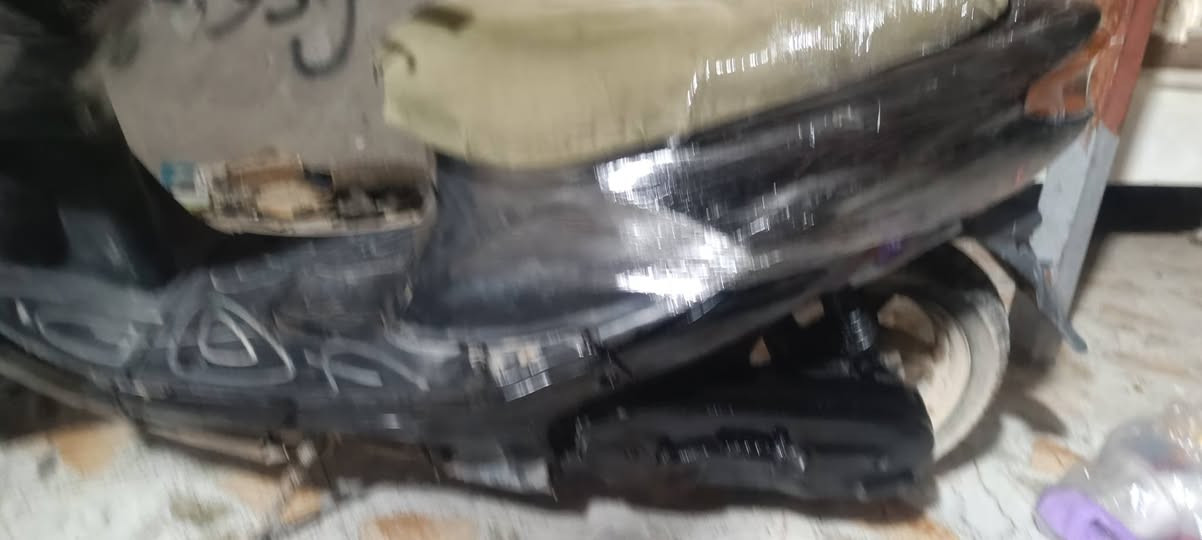 سلام عليكم دراجة اكزز خبط للبيع الدراجة عوزهة بس سوباية  و بيهة صوت بل هندر 
سعر 200 وبيهة مجال مكان كربلاء بوبيات ***********
