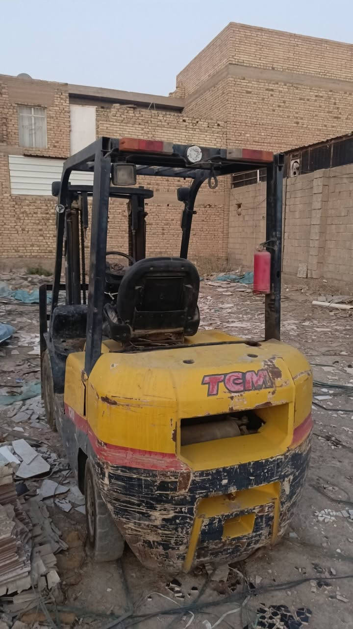 رافعه TCM مكفوله كير محرك موديل 2009 حركتين السعر 65 مكاني نعمانيه تليفون ***********
