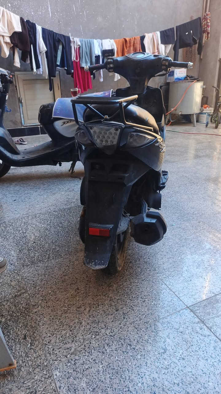 سلام عليكم شباب دراجه ماكس مضلع جديد ما متعوبه شرط الفحص وكهربائيته كله بلاد تايرات بلاد جدد سعر 800 مكان بصرة حيانيه ***********
