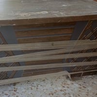 ميز مكتب غير مستعمل نهائيا ارتفاع ستندر 80  عرض 145 الهاتف 07724353934