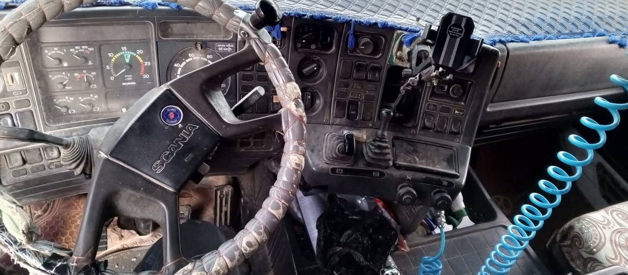 سكانيا قلاب113 كير3ب3 موديل 93رقم اربيل جديد وسنويه جديده محرك وكير بشرط مجموعه توب تلاين مربع للاستفسار ***********   ***********   ***********ابوعلي كركوك
