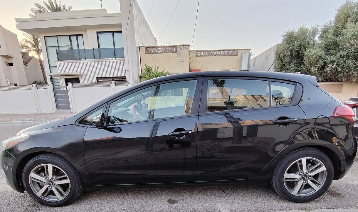السلام عليكم ورحمة الله وبركاته
كيا فورتي موديل 18 هاتشباك ماشية 29000 ميل ضررها قطعتين صبغ بنيد وجاملغ امامي طرف السايق وبيها طخات بسيطة مكانين محرك 1800 Gdi سنوية جديدة رقم أربيل جديد 
سيارة جاهزة وبدون مصرف وخير من الله
مكانها كركوك
سعرها 115 ورقة وبيها مجال بسيط


**إذا كنت صاحب هذا الإعلان وتريد حذفه لأي سبب، رجاءا أرسل رسالة إلى الدعم الفني**