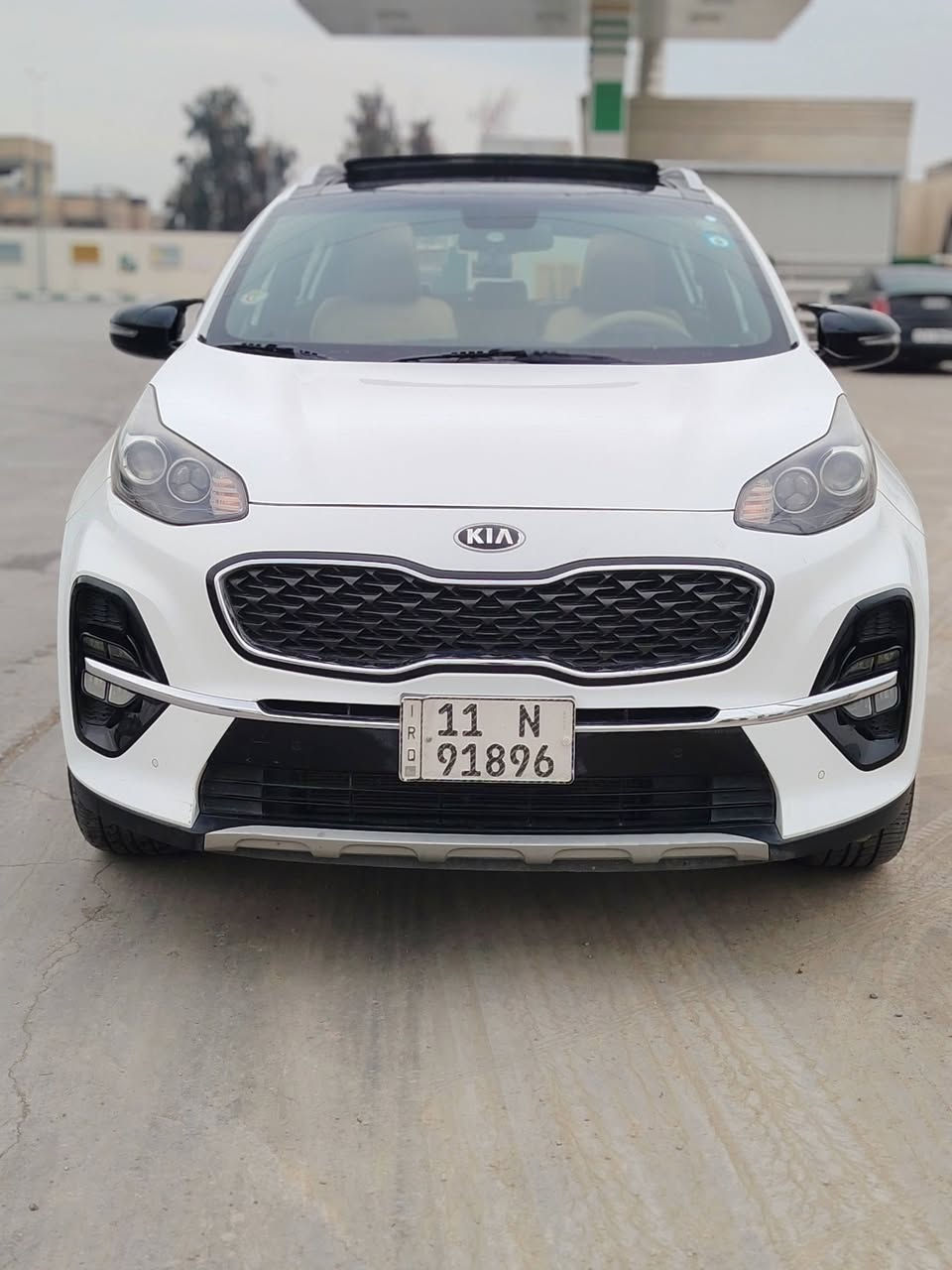كيا سبورتج خليجي.                                                              موديل 2019 محرك 2000 دوش.                                                                          فول مواصفات واحد على واحد                                                                 بنوراما و بصمة أبواب بصمة تشغيل  سايد برك بصمة                                                               صندوق كهربائي ثلاث انضمة شاشة كبيرة شحن واير ليس    وبعد بيهة هواي مواصفات ماشية 98 / بيهة باب و جاملغ بدون دواخل السونار موجود بل منشور / رقم السياره بغداد مكان السياره بغداد السيارة بسمي / رقم الهاتف ***********
