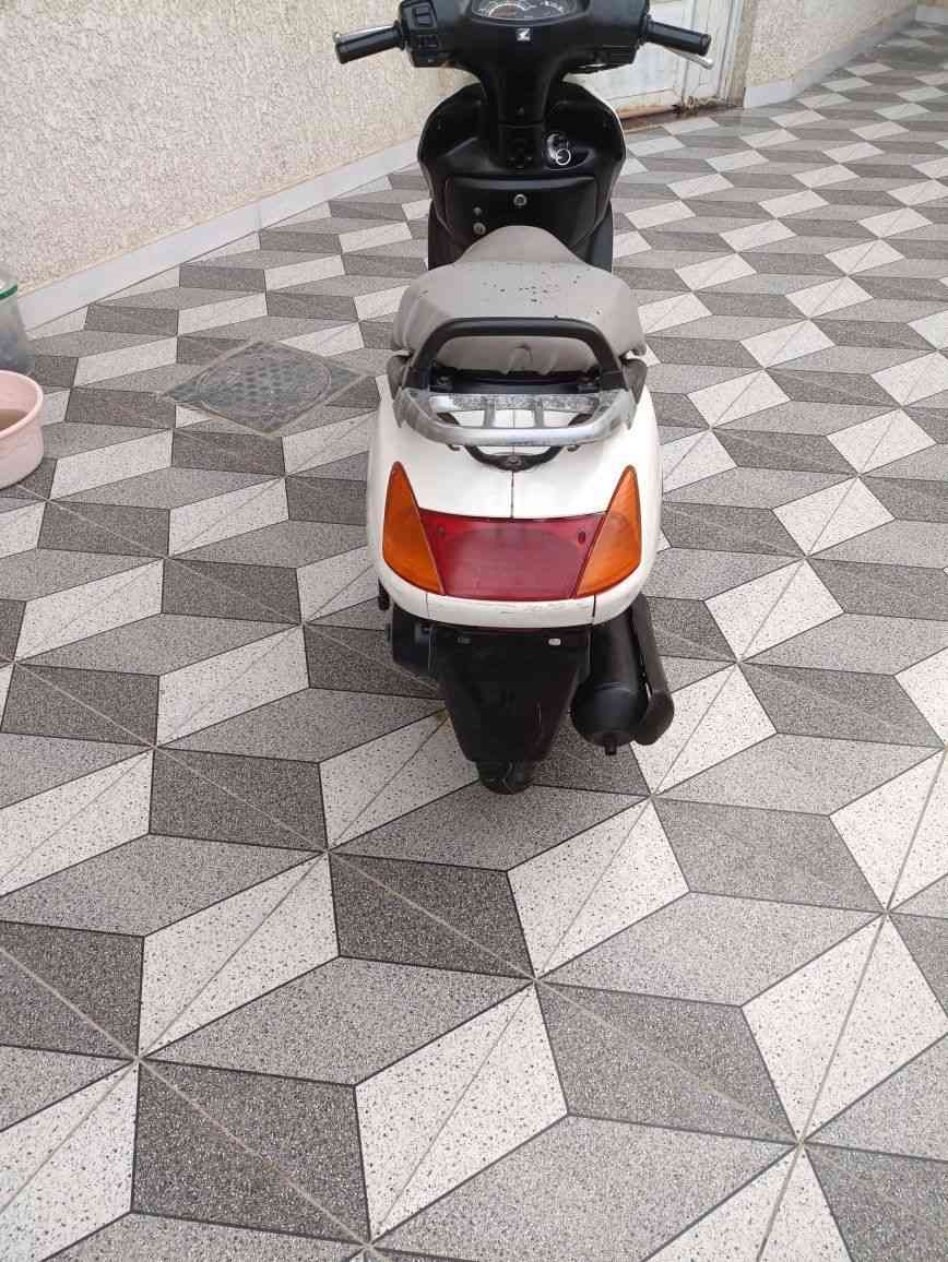 سبيسي ياباني كفرات اصلي سلف هندر كرهبائيات كله شغاله والدراجه رايمر


**إذا كنت صاحب هذا الإعلان وتريد حذفه لأي سبب، رجاءا أرسل رسالة إلى الدعم الفني**