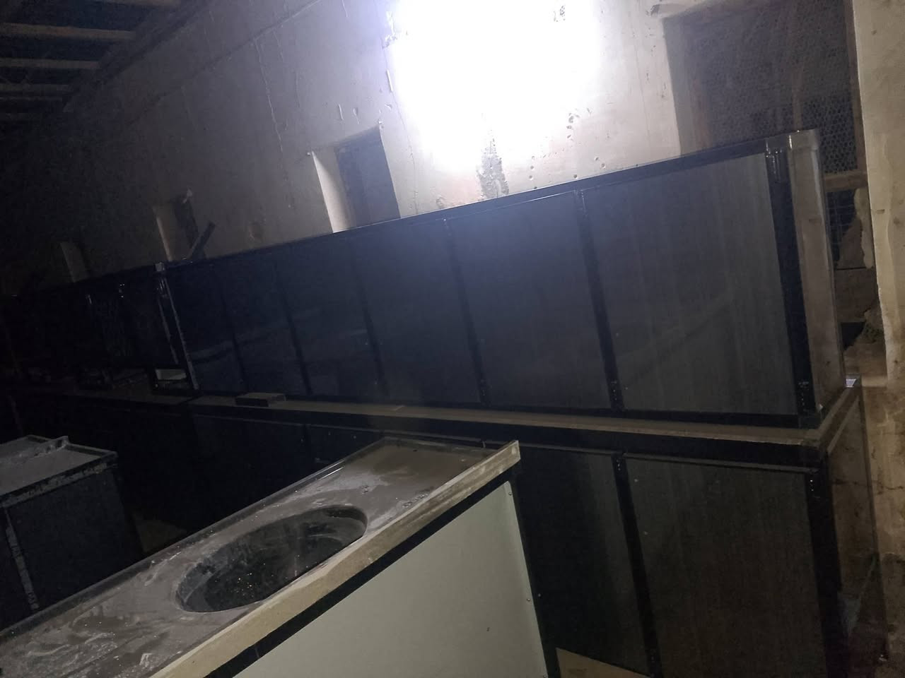 ياالله وصلت وجبت دواوين وكاونترات جديد الوان وأشكال وقياسات مختلفة سوينالكم عروض عيد اي ديوان يعجبك سعرا ٧٠٠ ويا كوشات هديه وكاونترات مترين ونص ٤٢٥ وتلاث متر ٤٧٥ وبيهن مجال مكاني التاجي عل شط منطقه شيخ حمد طريق زملت حمدي *********** بي واتساب توجد خدمة توصيل
