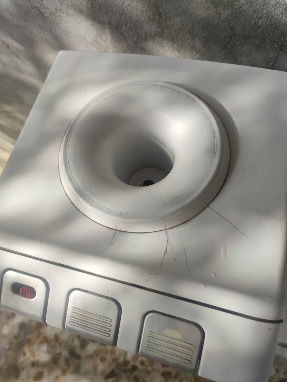 براد ماء DENKA للبيع
شغال 100% تبريد وتسخين،
نظيف وحالته الفنية ممتازة،
ما بي أي عيب إطلاقًا،
فقط شكله مستعمل قليلًا من الخارج.
السعر: 30 ألف فقط بغداد, العراق


**إذا كنت صاحب هذا الإعلان وتريد حذفه لأي سبب، رجاءا أرسل رسالة إلى الدعم الفني**