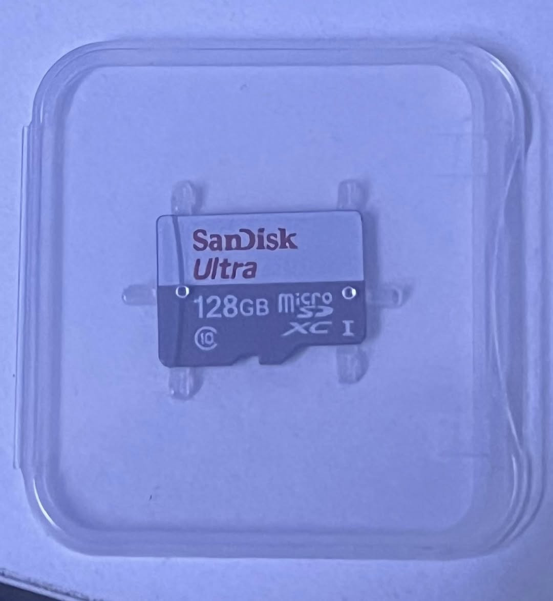 جديده.كامره صغيره كوبرو تصوير فوركي كدامك تصويره وياه رام 128 سان دسك عنيفه مو كامرا سعر 50 الف سعره بالموقع 80


**إذا كنت صاحب هذا الإعلان وتريد حذفه لأي سبب، رجاءا أرسل رسالة إلى الدعم الفني**