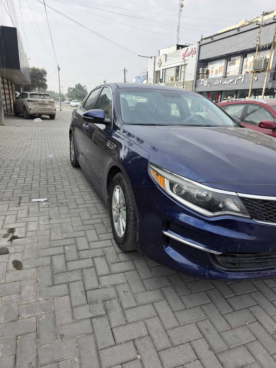 اوبتيما امريكي 2018 لون نيلي للبيع
السلام عليكم....
حادث جامرلغ خلفي عكس السايق فقط صورة الحادث مرفقة بالمنشور 
مواصفات السيارة:
شاشة كبيرة
كامرة خلفية
اشاير مري
حساسات بلادية
السعر 130 بيهة مجال للشراي
تفاصيل اكثر الاتصال *********** اتصل و تدلل
رقم بغداد باسمي
مكانهة بغداد حي الاعلام..
