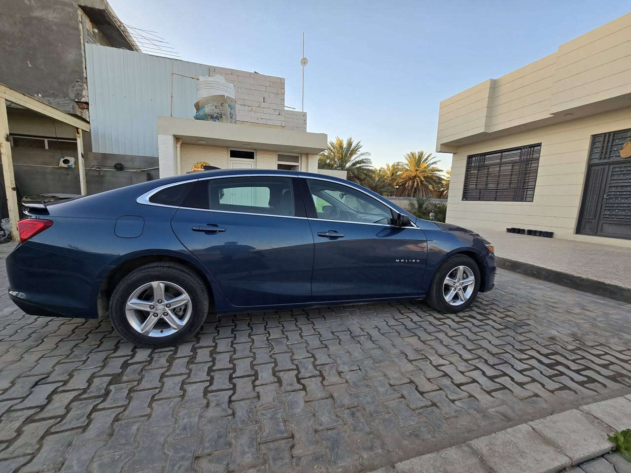 سلام عليكم
شوفرليت ماليبو 
الموديل 2025 
اللون ازرق ميتاليك 
نوع المحرك 1500 تيربو 
ماشية 14الف ميل
حادث السيارة مرفق بالمشور
بدون رقم 
ويل كب
بصمة تحكم ستيرن  
سايد بريك كهربائي 
رادار امامي وضعيات قيادة والمواصفات البقية
معروفة
السعر 115وبيها مجال بسيط
للاستفسار ***********
