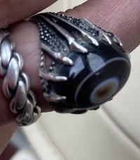 للبيع ما اعرف نوع حجر قياس 24. 50 الف أريده  07702199116 وتساب