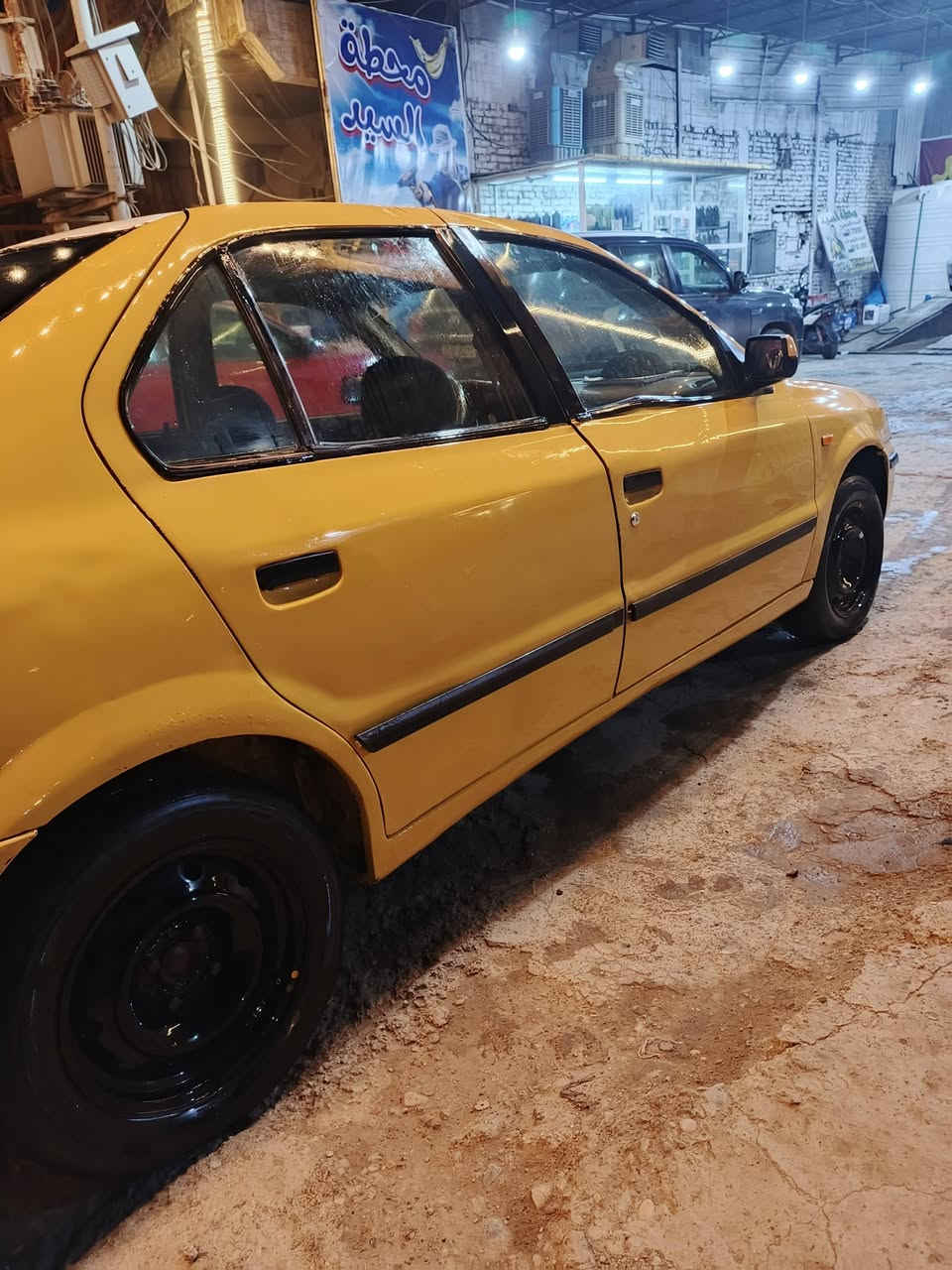 السلام عليكم سمند الموديل ٢٠١٢ بسمي هيه مصفره غرامه هم مصفره بيه تبخير ولواحض بصيطه لن ماتفرغله وتجي وتشوف بعينك حلوه السياره الاستفسار اتصل  *********** السعر ٣٥ وبيه مجال
