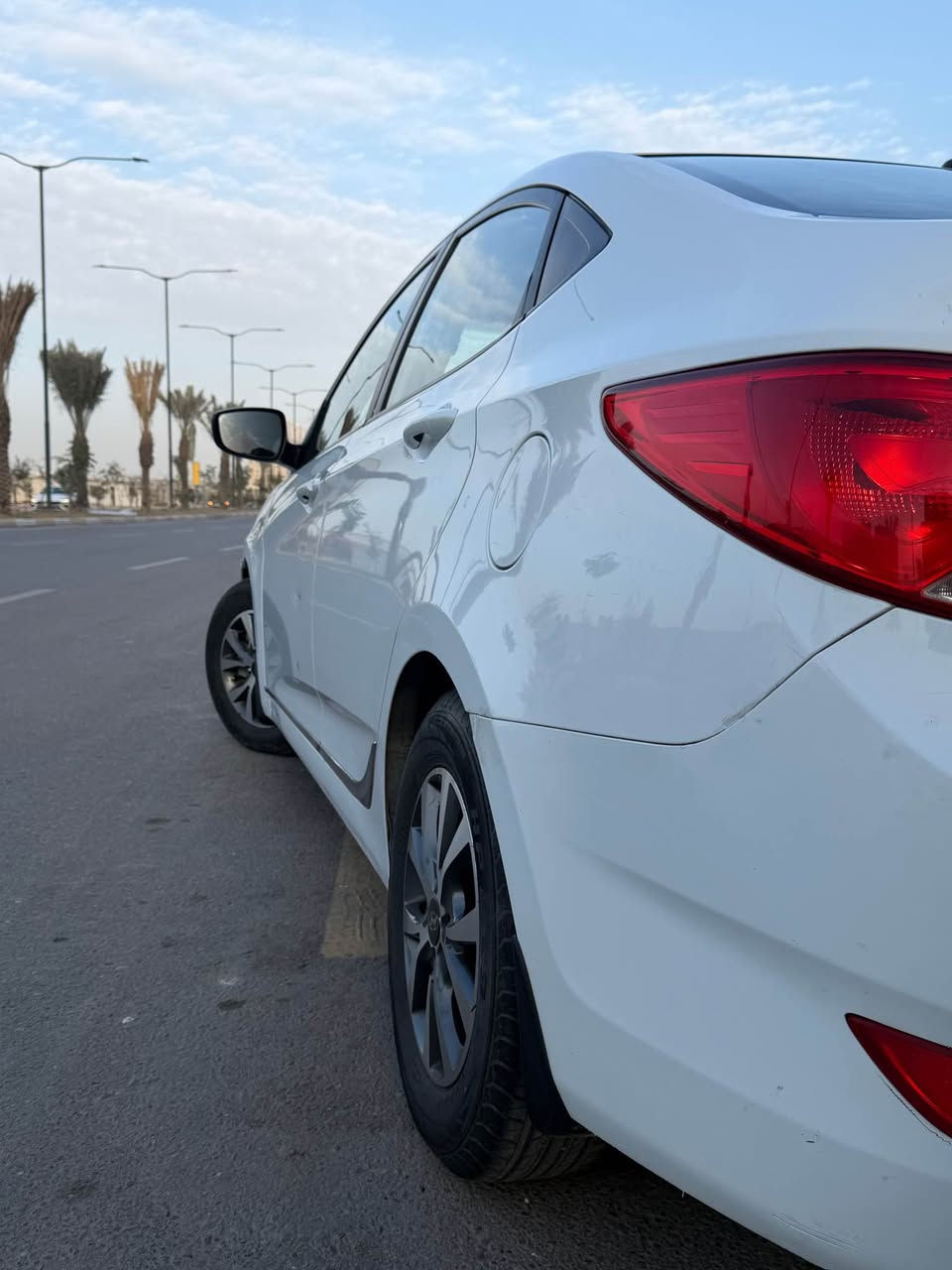 للبيع فقط 
اكسنت موديل 2015  محرك 1600 دوش دبل قطرة  المرغوب بلادي 
السيارة نضيفة بيهة فقط ملاحظات بل كشر حكم الموديل  صدر جديد ادامة لمنضومة المي ادامة لمنضومة البانزين  
السيارة ماشية 92 الف  
موضحة بلصور 
فول السيارة بلو 
تحكم ستيرن 
اشاير  مري 
فتحة 
لايت زينون منضومة عدسات جديدة شديتهة قبل سبوع 
جام اوتو 
شاشة 
كامرة دوارة 
السيارة بيهة فقط صبغ دوسة وكم تكحيل اتوقع واضح بلصور غير المذكور مابيهة وعندي بيهة سونار  سعر السيارة 115$ وبيهة مجال بسيط 
عنواني حي العامل شارع 30 للاستفسار 
 السيارة باسمي *********** بغداد, العراق
