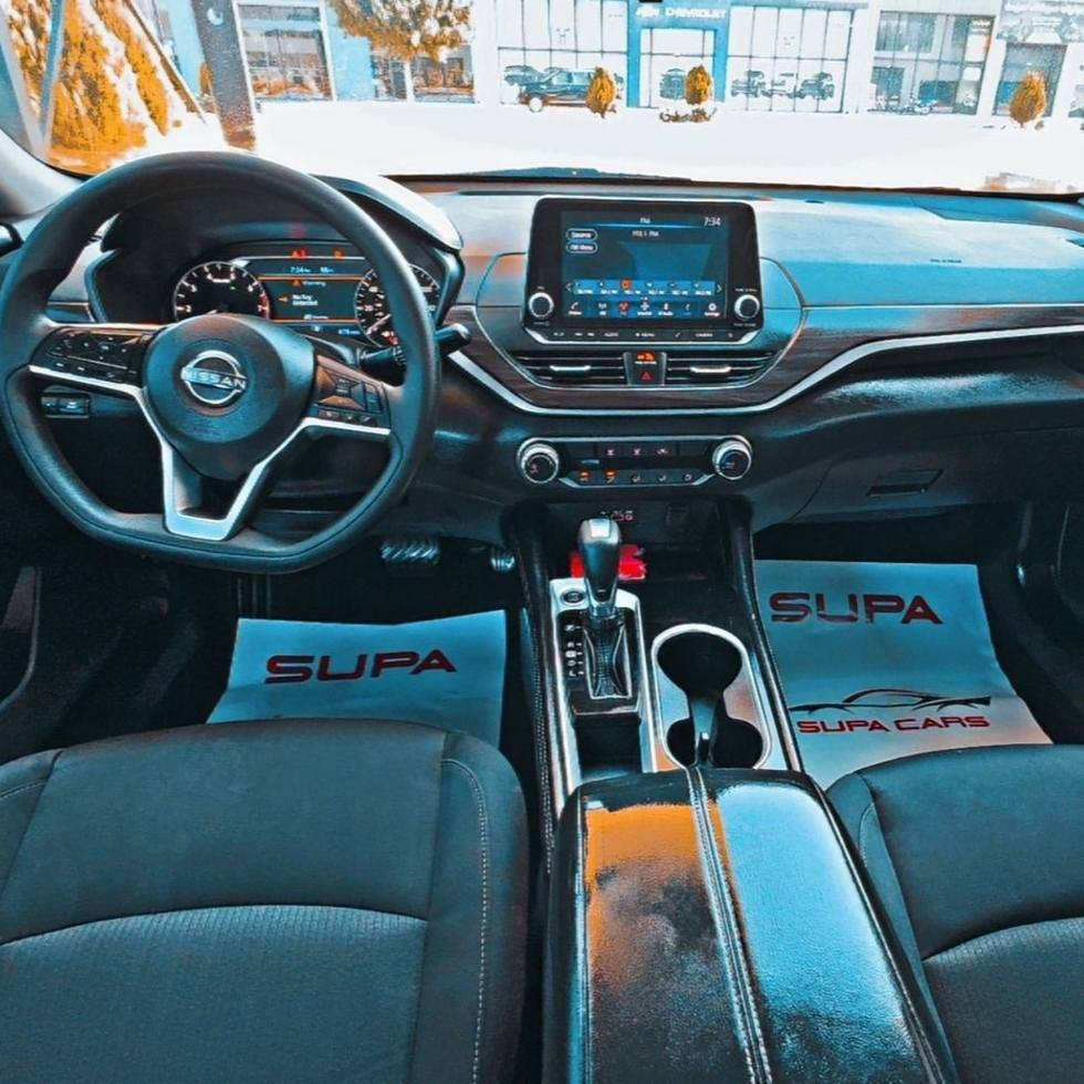 نیسان ئەڵتیما 2023 مواسەفات SV 
بەسمە شەغال 
تبرید مەرکەزی 
شاشە گەورە 
کامێرا 
ئۆتۆ ستۆپ 
ڕادار پێش و پشتی لاتەنیشت 
حاسەی پێش و پشتی لاتەنیشت 
تحکمات سەر سوکان 
لایت لید و زینۆن بیلاد

تەنها 1 پارچەی بۆیاخە بێ ناوگرتن 
نموونە لە جوانی و پاکی 
هیچ مەسرەفێکی تێدانیە 
ژماره کاتی دوو مانگی ماوە 

سـعـر : لە کۆمێنت داوابکە ڕاستەوخۆ بۆت دێت 📥 

گێر و مەکیەنەی بەشەرت 
هیچ کێشەیەکی تێدا نییە 

ژمارەی خاوەنەکەی 
***********
