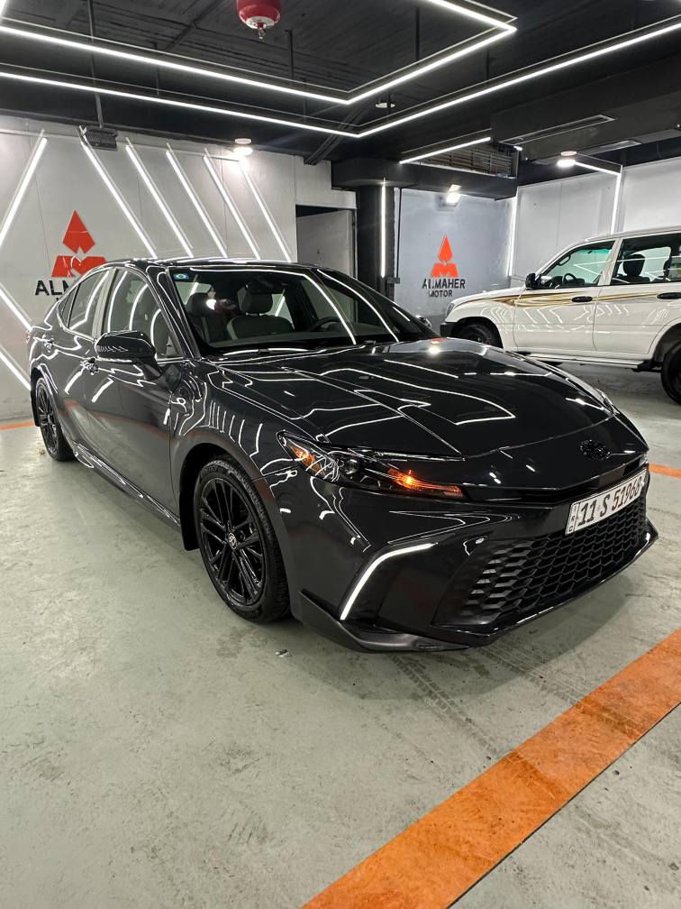 للبيع كامري موديل 25 se بلاك ادشن حادثها جانبي 3 قطع وربع مرقم بغداد جاهزه من كل شي سياره ماشيه 9000 لون سمنتي  كلش جديده *********** باقي التفاصيل واتساب او اتصال سامراء, صلاح الدين
