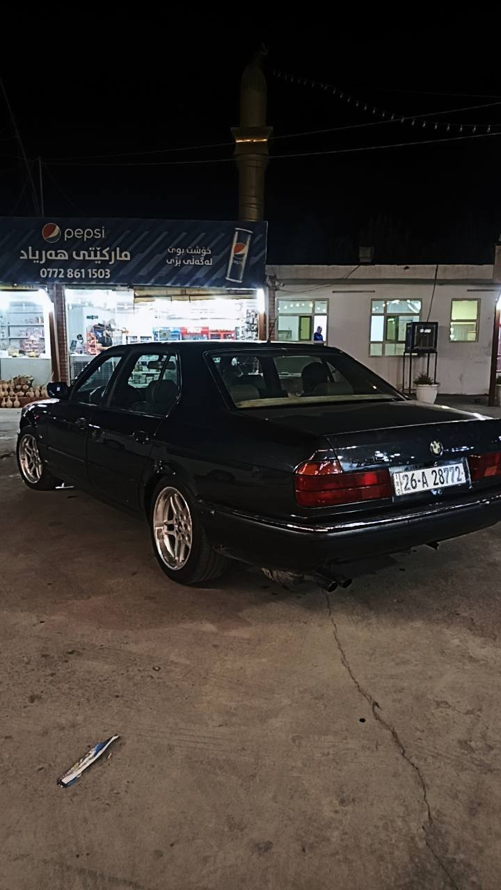 سلام علیکم 
بیئم 735il
گیر اوتو محرك 6فل لاصرف لا بخار 
اربع جام کهربائی 
سلایت 
ویل mجدید شادلها 
سیارە تعمیر عام بدون ضربة بس بخ جمالي 
كهربائي كیجات شغالة 
تایر جدید باتری جدید صدر خلفي امامي جدید 
رقم صلاحدین انكلیزی وكالة عندي شرط التحويل بي باركود بانزين 
مكان السیارة كركوك 
اخوان اني مكلف بنشر هذا رقم صاحب السیارة *********** كركوك, العراق
