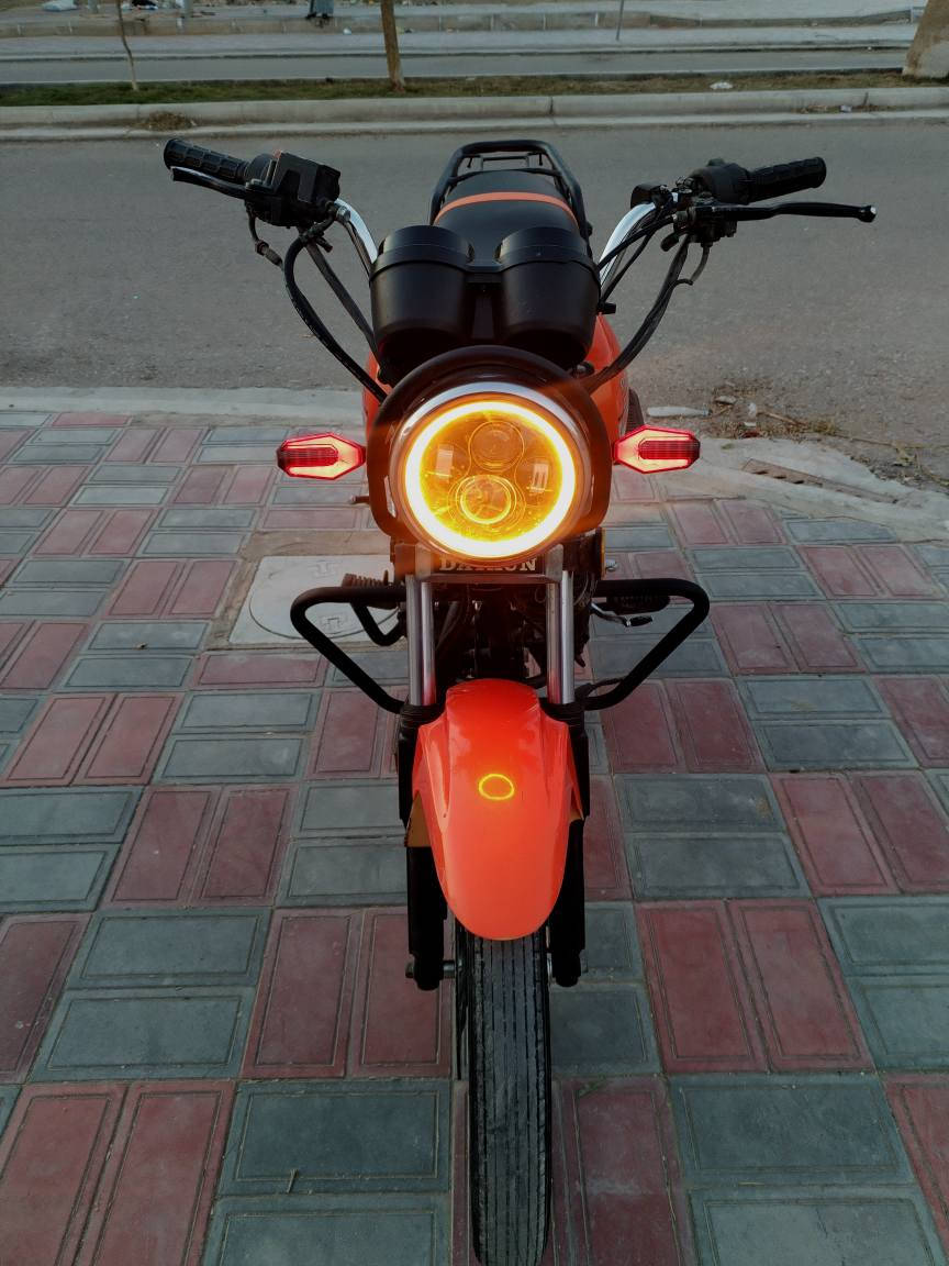 سلام عليكم دايون نفخ مديل 2021 طالعه ب 2022  اوراق اصوليه اصوليه كامله بسمي شرط الترقيم  
 محرك 200سيسي المرغوب❗تايرات جدد 💯 جوبلس ستوني شادهن محرك نضيف شلعه ومعدل شرط الكفاله  كهربائيات كلهة شغاله اشاير لايتات كله شغال بيهة لايت زنون زنجيل جديد الدراجه كلهة جديدة وبل واقع احله من الصور مكان كربلاء حي السلام   السعر مليون و150 وبيهة مجال للطيبين
***********  بي وتساب كربلاء, العراق
