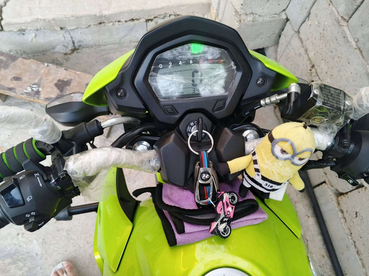 للبيع هاوجي موديل 2023
لايت زنون أصلي 
هورن سيدان أصلي 
مسجل وكامل  بالباكيت 
سنويه ولوحات اجنبي 
بعده جديد مصار هواي من مشدود  السعر ١٩ونص العنوان الفلوجه ***********
