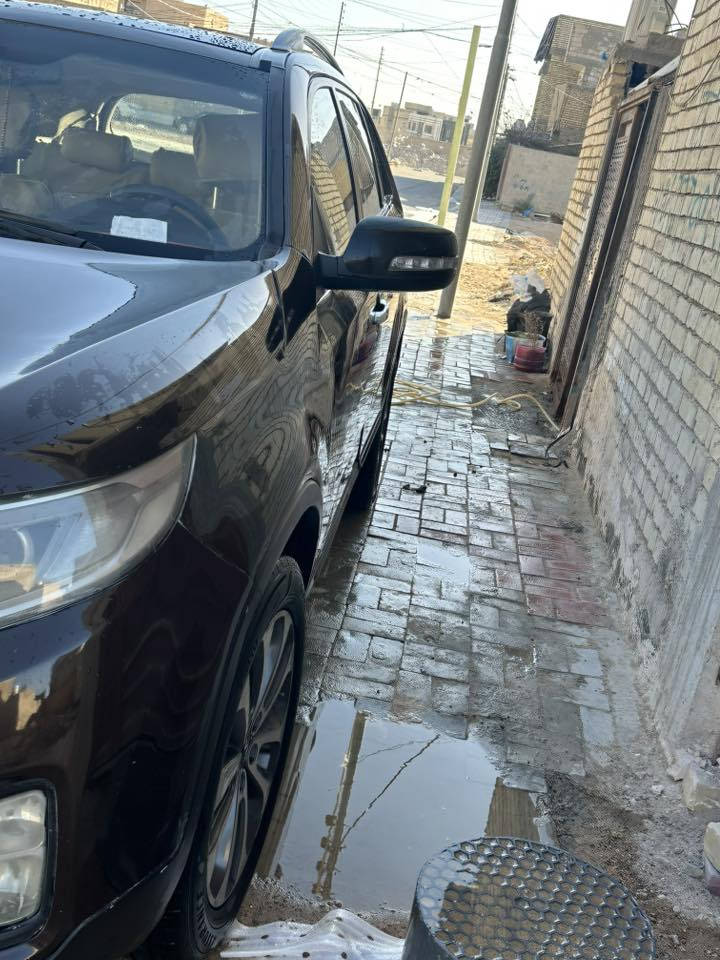 السعر ١٣٠
صبغ حزام 
مكانه كربلاء 
موصفات بصمه بنوراما  والباقي معروف
مكينه وكير بحاله جيده مكينه دوش
للبيع أو مراوس بسوناته النترا   

***********
